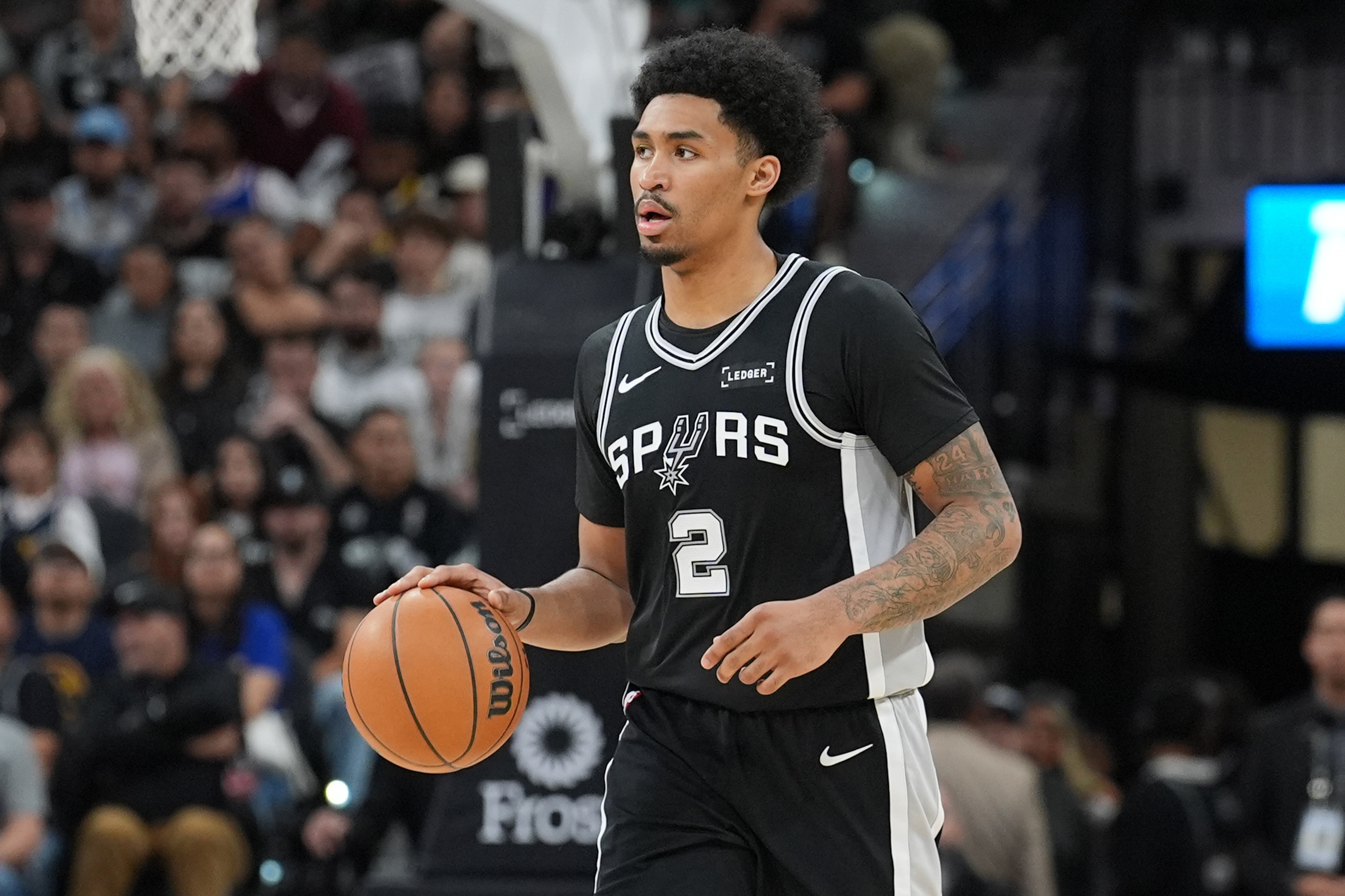 必一体育官网-米奇：哈珀目前的状态为每日观察 他右腿肌肉挫伤&amp;没有长期隐患