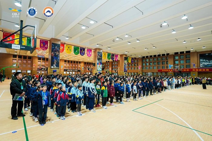 必一运动官网-两江新区2026年中小学生羽毛球比赛在两江西大附中星辰学校开赛|杨莉|西南大学|江西省|重庆市|体育_新浪体育_新浪新闻