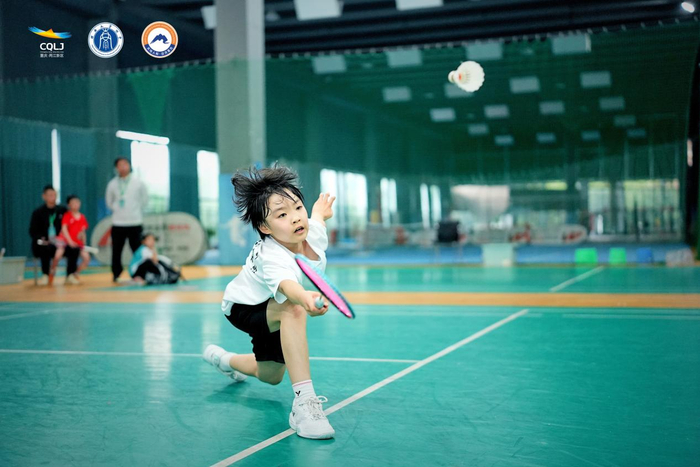 必一运动官网-两江新区2026年中小学生羽毛球比赛在两江西大附中星辰学校开赛|杨莉|西南大学|江西省|重庆市|体育_新浪体育_新浪新闻